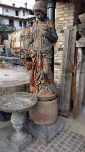 statue in ghisa epoca 900